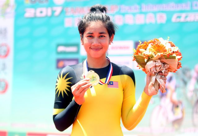 306女子菁英10公里集出發賽馬來西亞蕯姆納特奪得金牌中華民國自由車協會提供