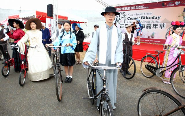 112日月潭古典自行車單車遊出發自行車騎士協會提供
