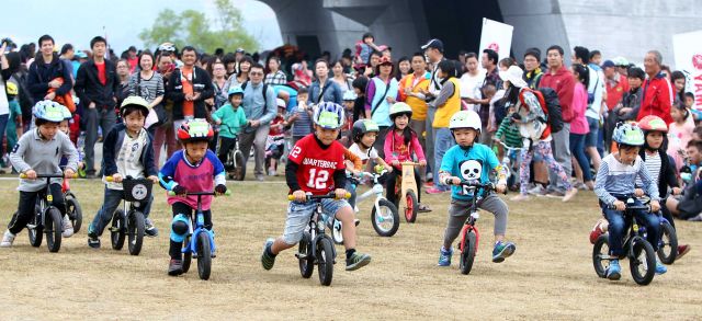 115日月潭古典自行車嘉年華會超口愛的滑步車組自行車騎士協會提供