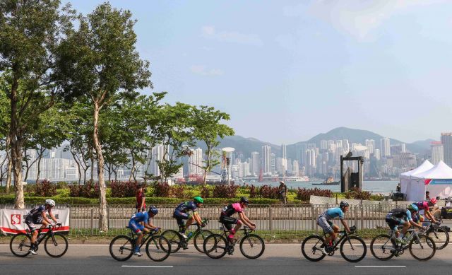 一年一度香港單車節邊騎車邊欣賞維港風光