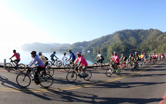 009日月潭山光水色中華民國自行車騎士協會提供