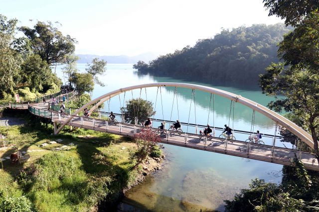 011風景秀麗的日月潭中華民國自行車騎士協會提供