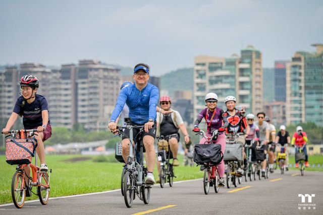 Thermaltake Brompton Taipei 004