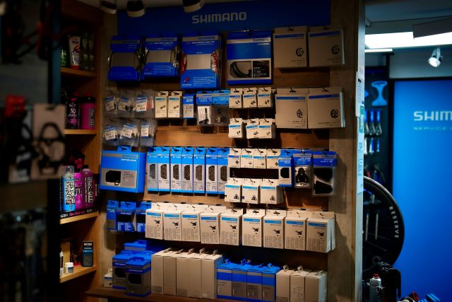 Shimano Service Center HL Bike 14