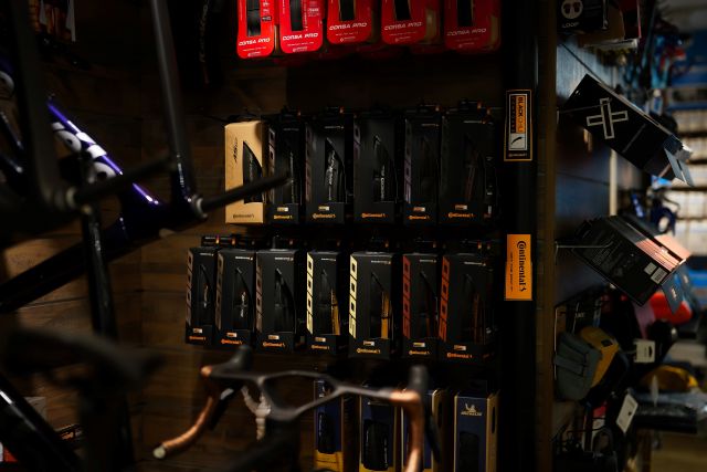 Shimano Service Center HL Bike 15