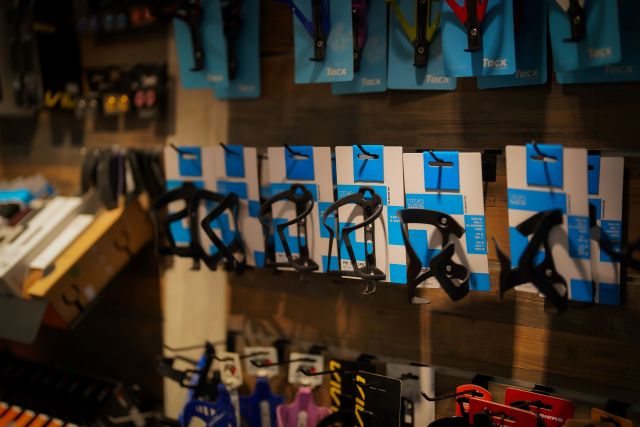 Shimano Service Center HL Bike 17