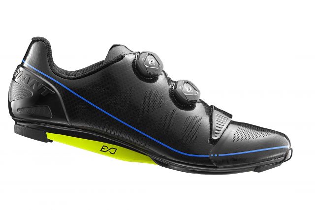 870000531-545 GIANT SURGE MES標準楦碳纖車鞋BOA旋鈕 黑