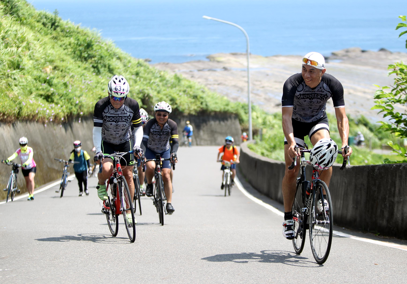 10車友們經過馬崗好漢坡中華民國自行車騎士協會提供 結果