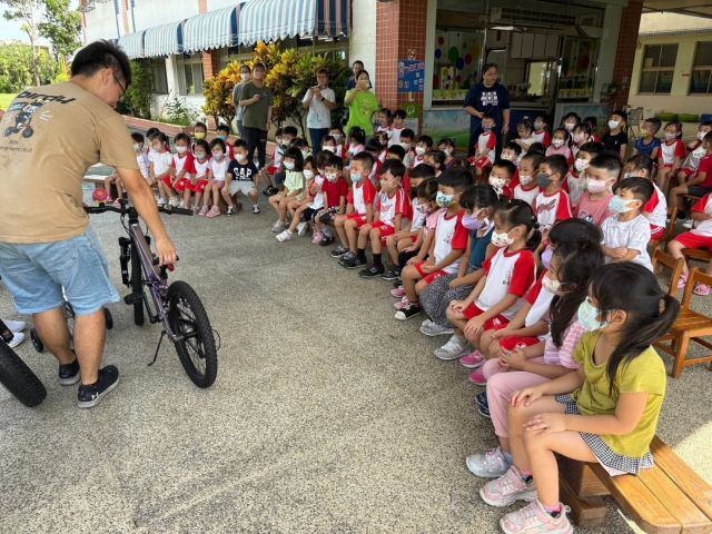 Mark Bike 10